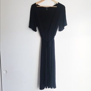 Forever 21 | Black Wrap Dress